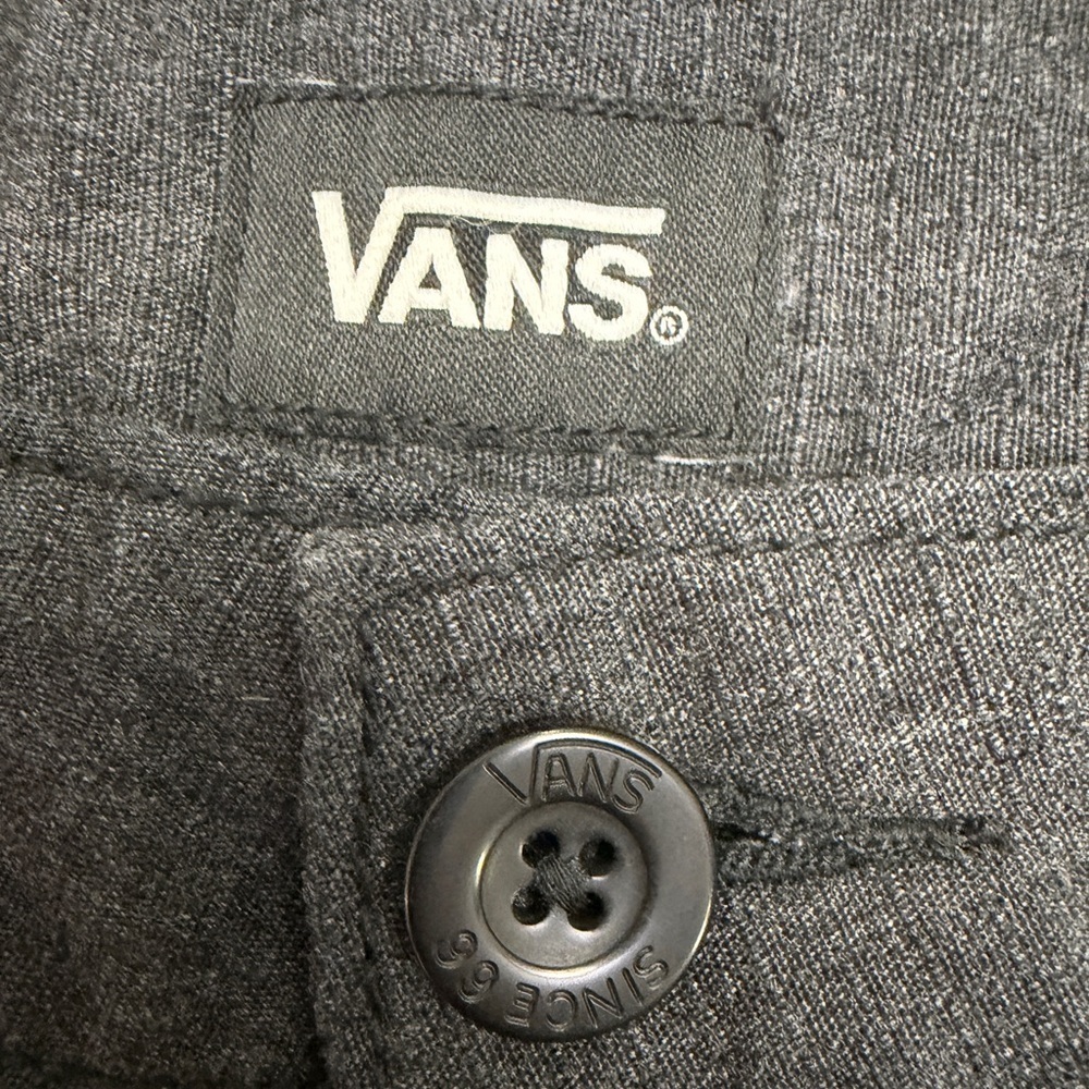 VANS black cargo shorts - size 28 - Picture 5 of 10